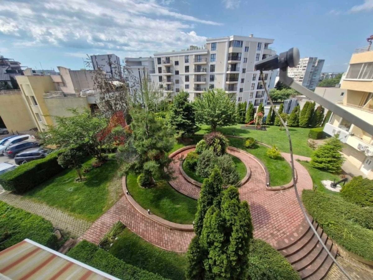 Продажба на Апартамент в Бриз, Варна – снимка 1