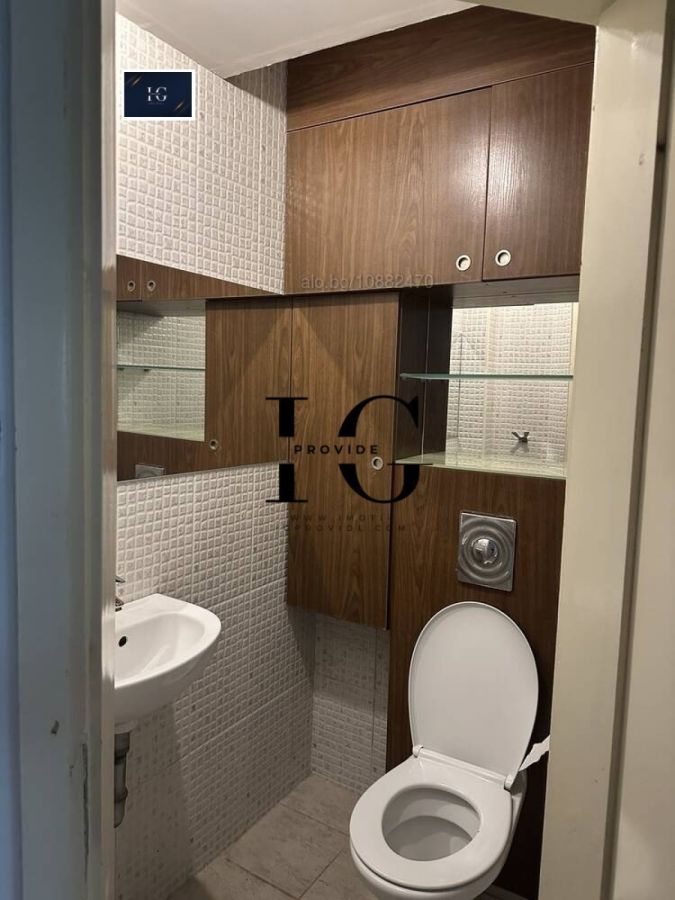 Наем на Апартамент в Център, Бургас – снимка 11