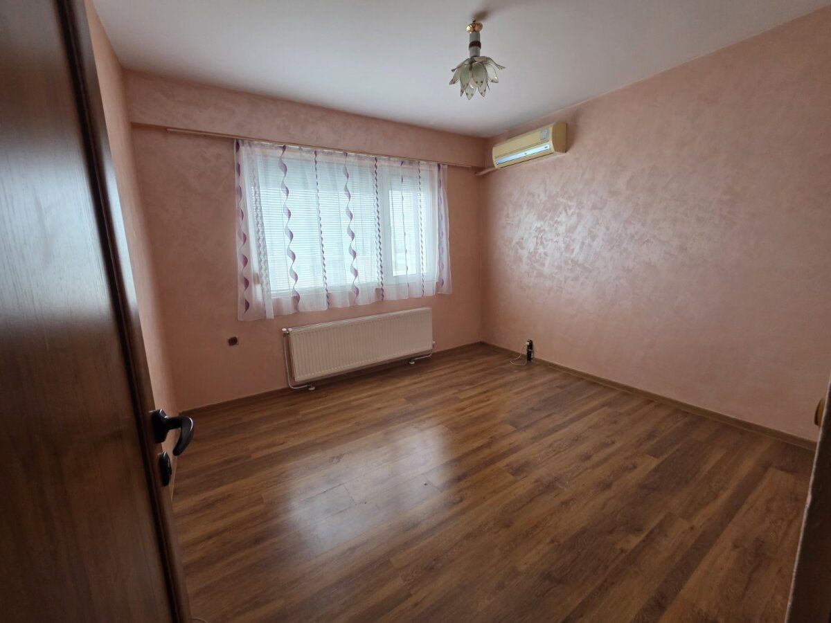 Продажба на Апартамент в , Шумен – снимка 4