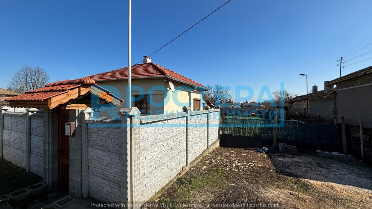 Продажба на Къща в , Търговище – снимка 1