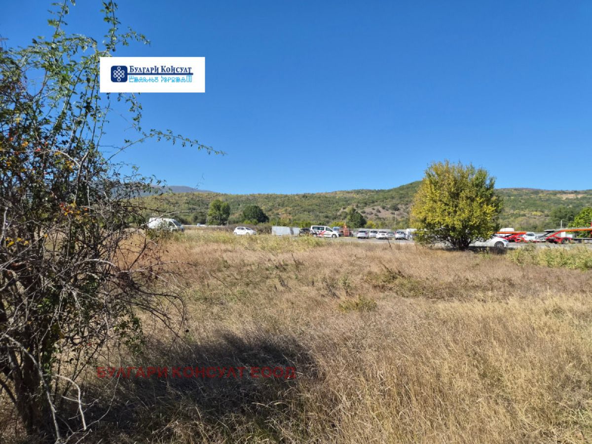 Продажба на Парцел в , Слатино – снимка 11